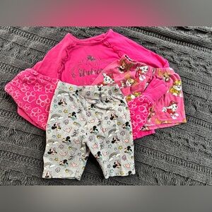 Girls 5/5T Bundle of Clothing (2 shorts, 1 leggings & 1 long sleeve shirts)